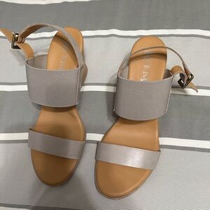 New Korks wedges gray size 9 women’s